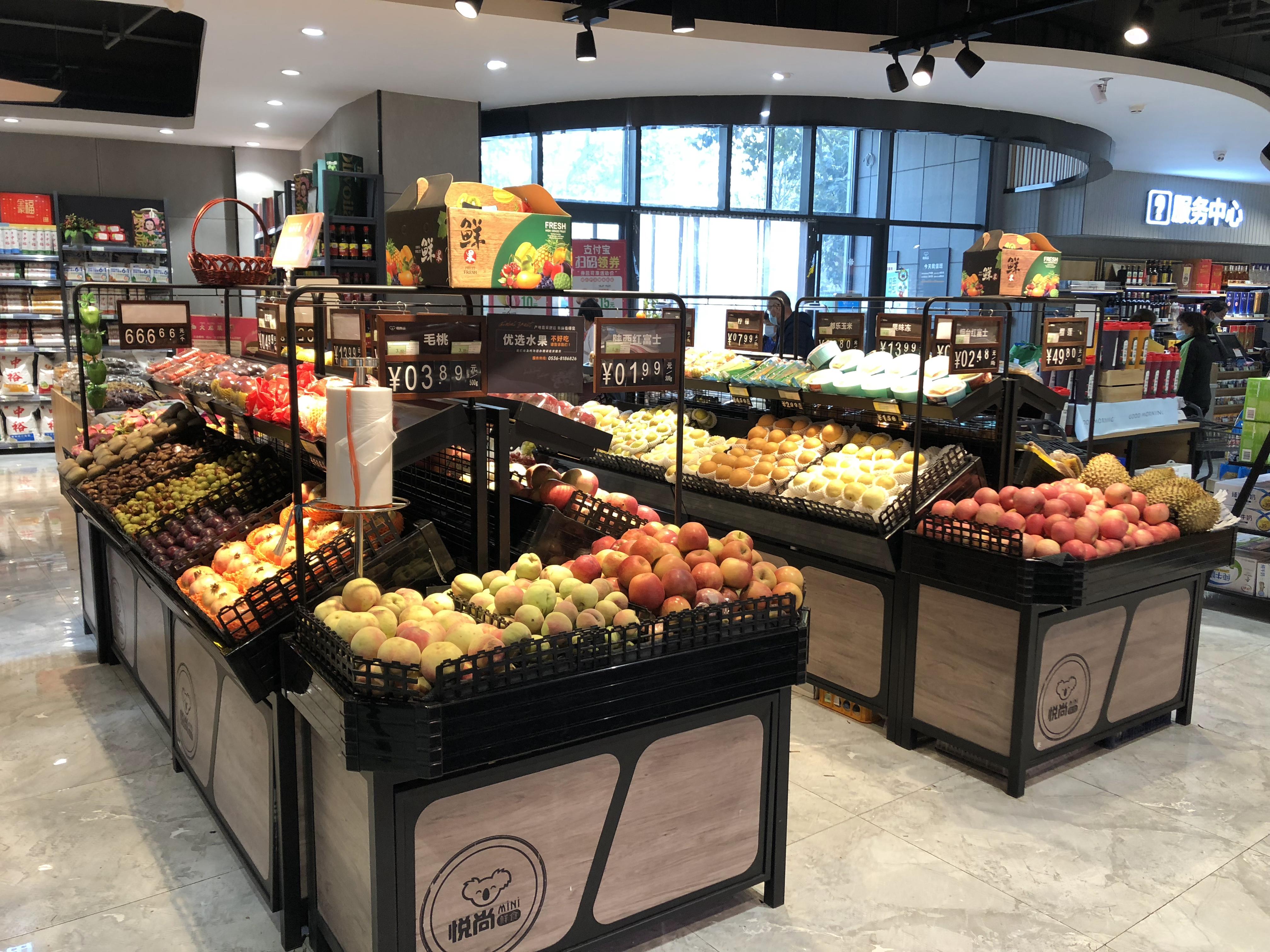 Store layout fresh area in the end should be placed in which position?