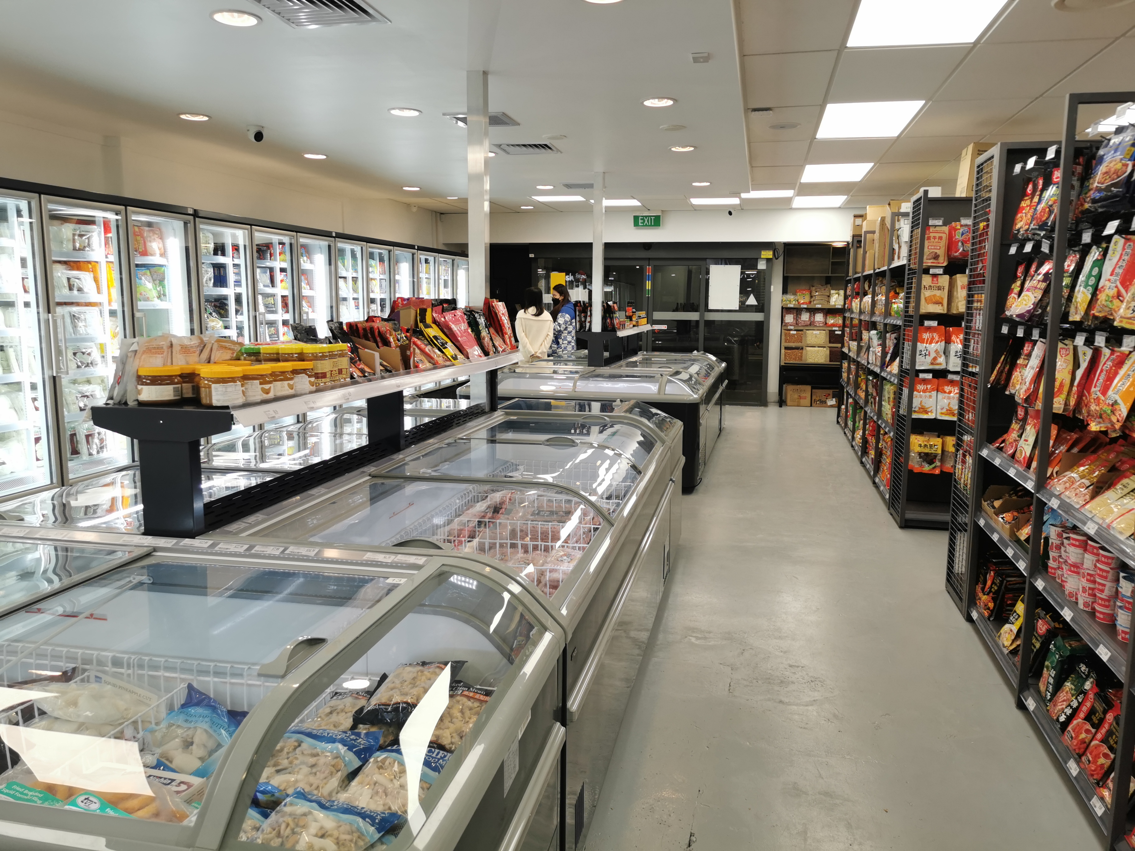 How to avoid excessive noise of the commercial display refrigerator/ freezers